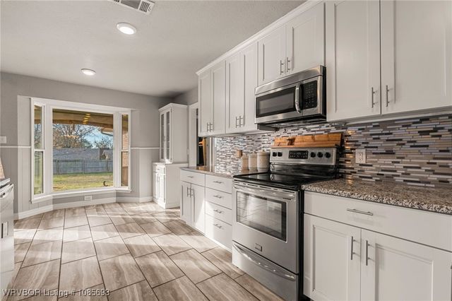 1501 N 13th Street, Van Buren, AR 72956