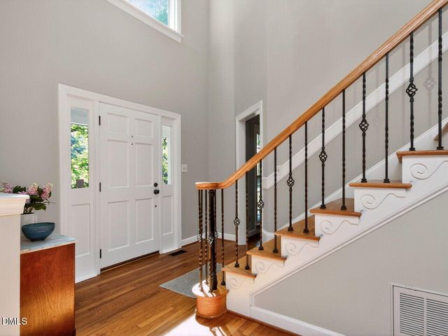 5913 Dunbarton Way, Raleigh, NC 27613