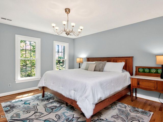 5913 Dunbarton Way, Raleigh, NC 27613