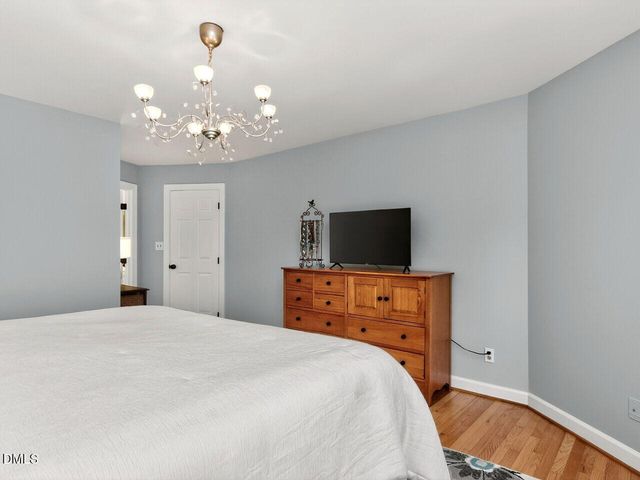 5913 Dunbarton Way, Raleigh, NC 27613