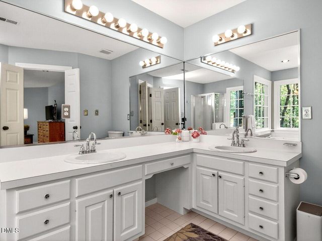 5913 Dunbarton Way, Raleigh, NC 27613