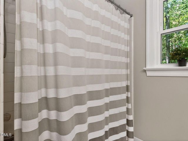 5913 Dunbarton Way, Raleigh, NC 27613