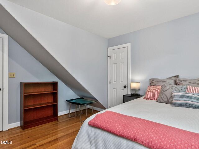 5913 Dunbarton Way, Raleigh, NC 27613