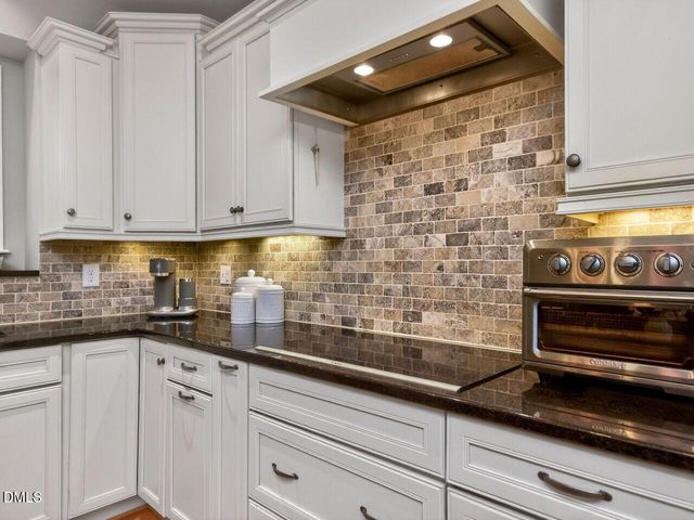 5913 Dunbarton Way, Raleigh, NC 27613