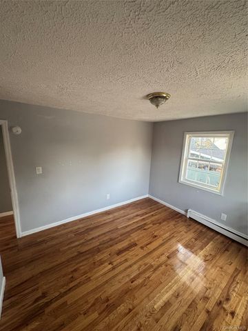 1005 Broadway, Westbury, NY 11590
