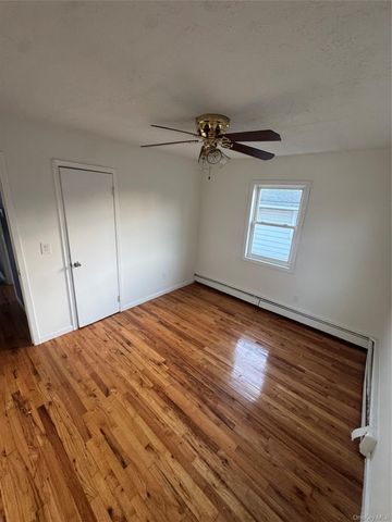 1005 Broadway, Westbury, NY 11590