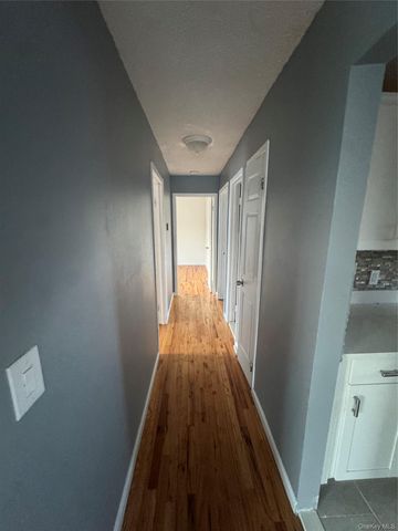 1005 Broadway, Westbury, NY 11590