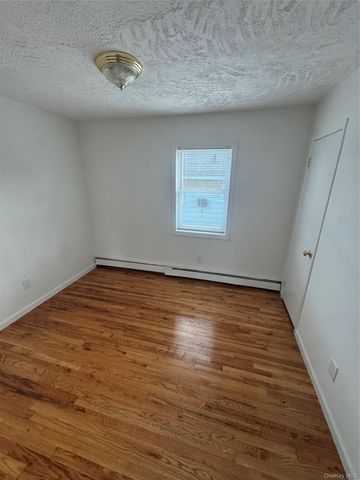 1005 Broadway, Westbury, NY 11590