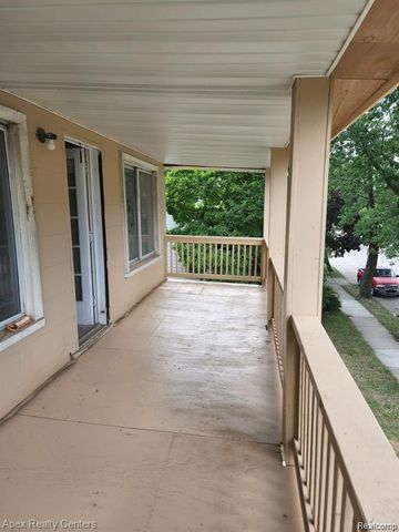 17358 Clarann Street, Melvindale, MI 48122