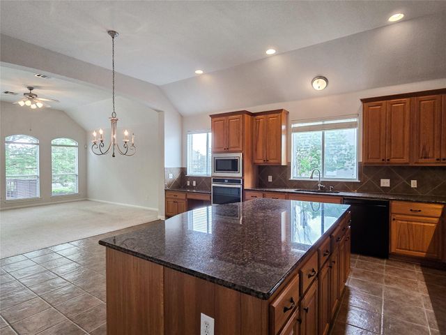 9901 Bundoran DR, Austin, TX 78717