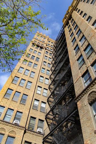 7321 S South Shore Drive 7B, Chicago, IL 60649