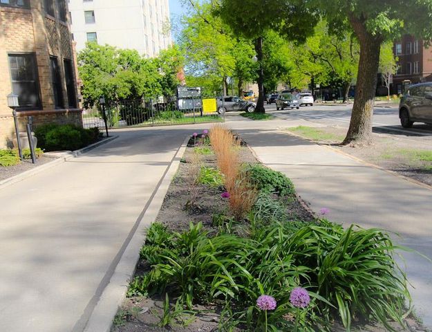 7321 S South Shore Drive 7B, Chicago, IL 60649