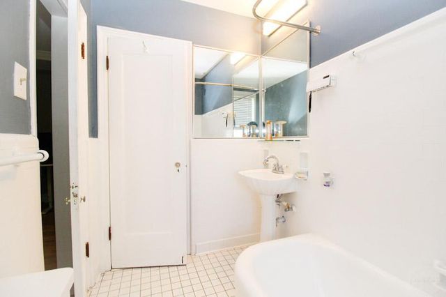 7321 S South Shore Drive 7B, Chicago, IL 60649