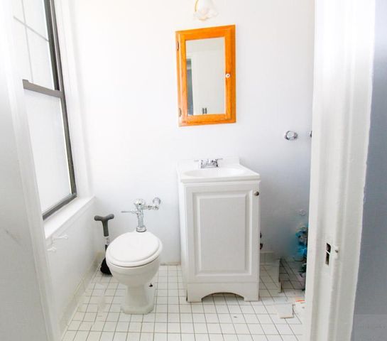 7321 S South Shore Drive 7B, Chicago, IL 60649