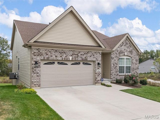 116 Columbia Meadows Lane, O'fallon, MO 63366