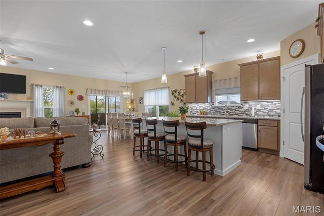 116 Columbia Meadows Lane, O'fallon, MO 63366