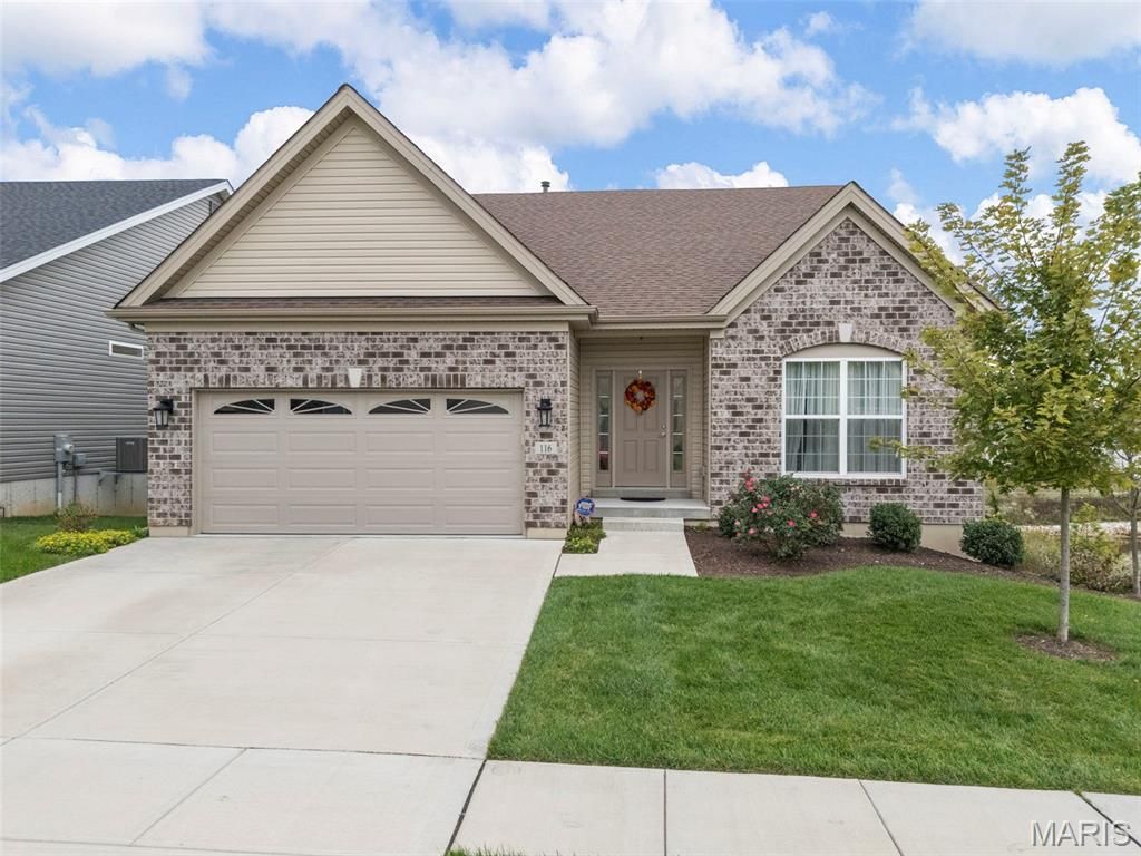 116 Columbia Meadows Lane, O'fallon, MO 63366
