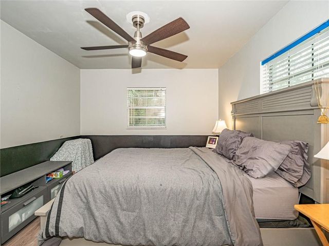 1902 4th Avenue, Vero Beach, FL 32960
