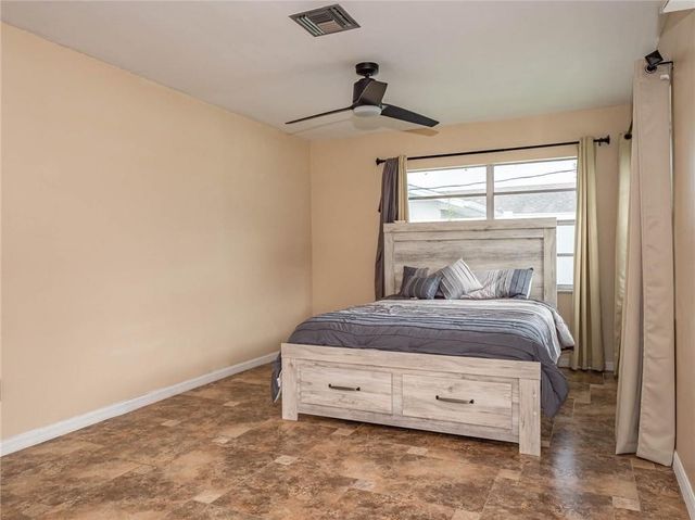 1902 4th Avenue, Vero Beach, FL 32960