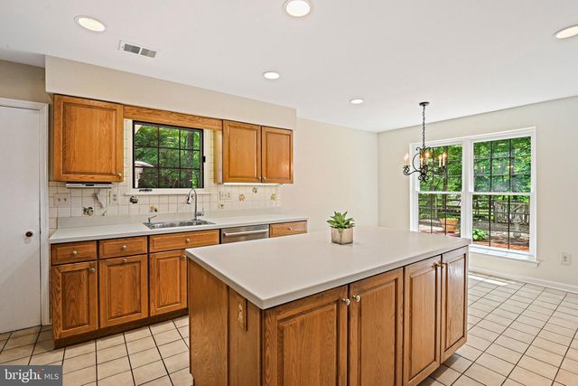 11311 HANDLEBAR RD, Reston, VA 20191