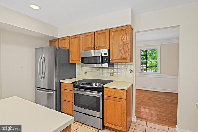 11311 HANDLEBAR RD, Reston, VA 20191