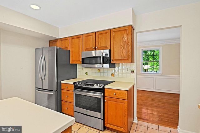 11311 HANDLEBAR RD, Reston, VA 20191