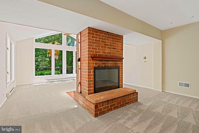 11311 HANDLEBAR RD, Reston, VA 20191
