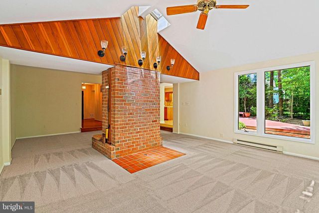11311 HANDLEBAR RD, Reston, VA 20191