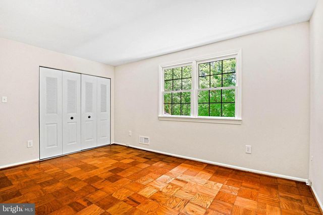 11311 HANDLEBAR RD, Reston, VA 20191