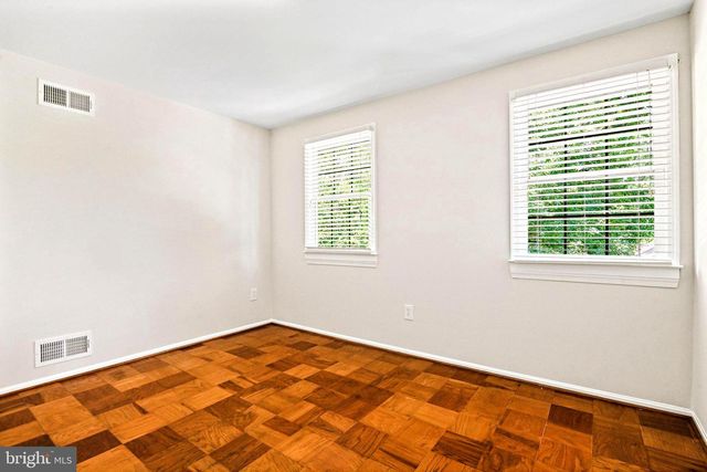 11311 HANDLEBAR RD, Reston, VA 20191