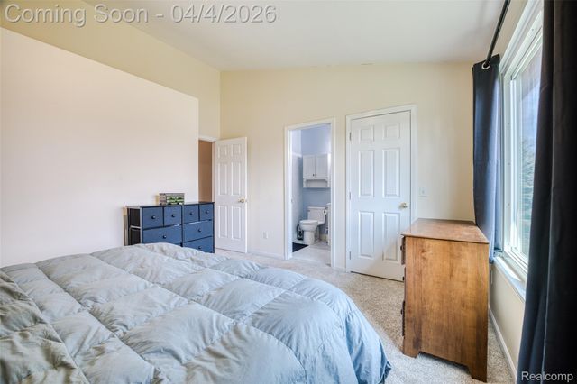 7087 Hogan Drive, York Charter Township, MI 48197