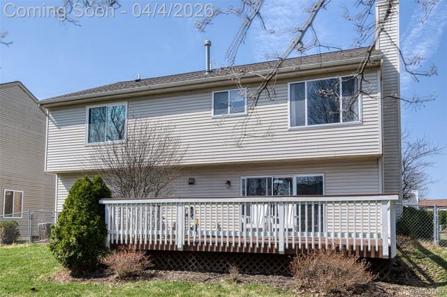 7087 Hogan Drive, York Charter Township, MI 48197