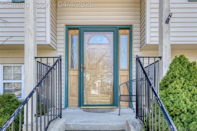 7087 Hogan Drive, York Charter Township, MI 48197