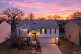 7087 Hogan Drive, York Charter Township, MI 48197