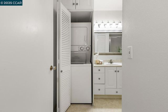 1816 Golden Rain Rd 13, Walnut Creek, CA 94595