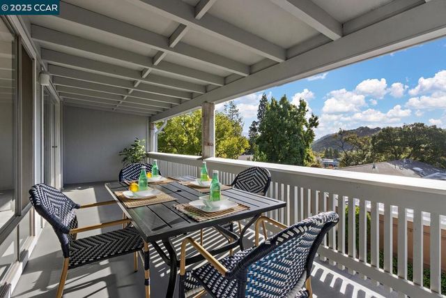 1816 Golden Rain Rd 13, Walnut Creek, CA 94595