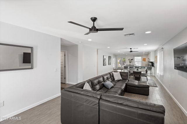 2324 E HARVARD Street, Phoenix, AZ 85006