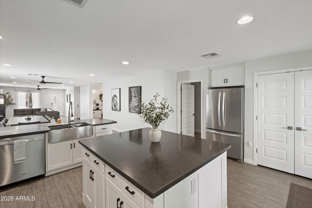 2324 E HARVARD Street, Phoenix, AZ 85006