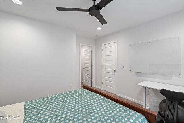 2324 E HARVARD Street, Phoenix, AZ 85006