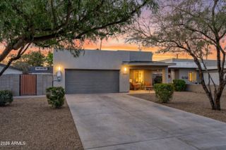 2324 E HARVARD Street, Phoenix, AZ 85006