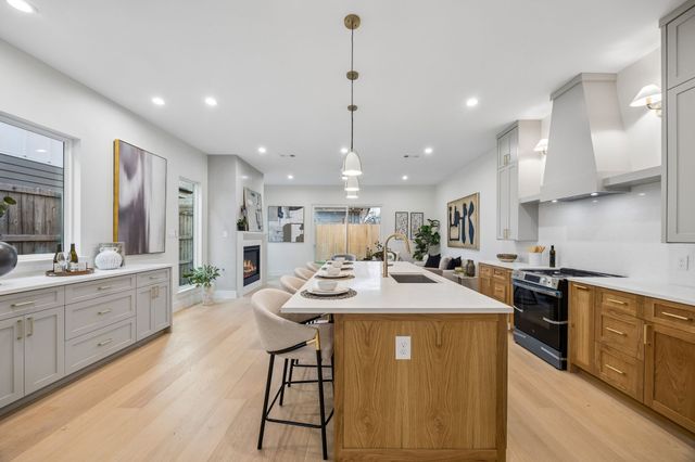 5605 Santa Fe Avenue, Dallas, TX 75214