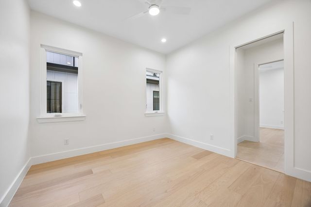 5605 Santa Fe Avenue, Dallas, TX 75214