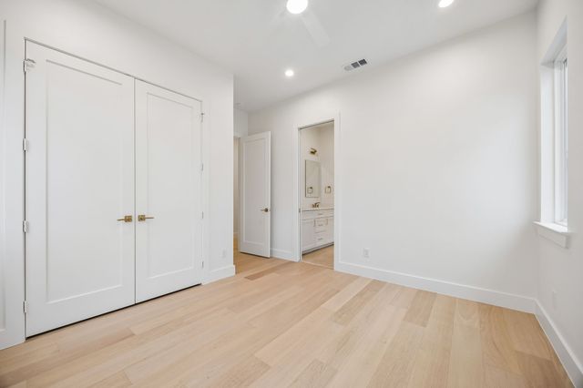 5605 Santa Fe Avenue, Dallas, TX 75214