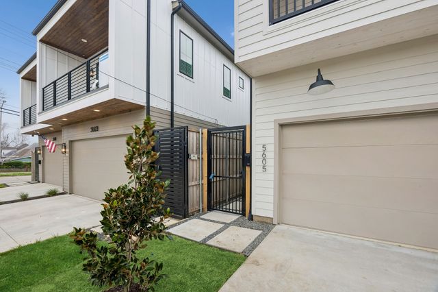 5605 Santa Fe Avenue, Dallas, TX 75214