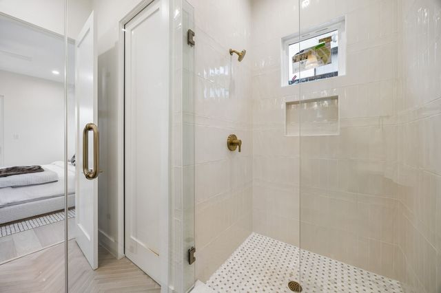 5605 Santa Fe Avenue, Dallas, TX 75214