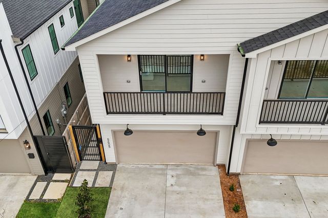 5605 Santa Fe Avenue, Dallas, TX 75214