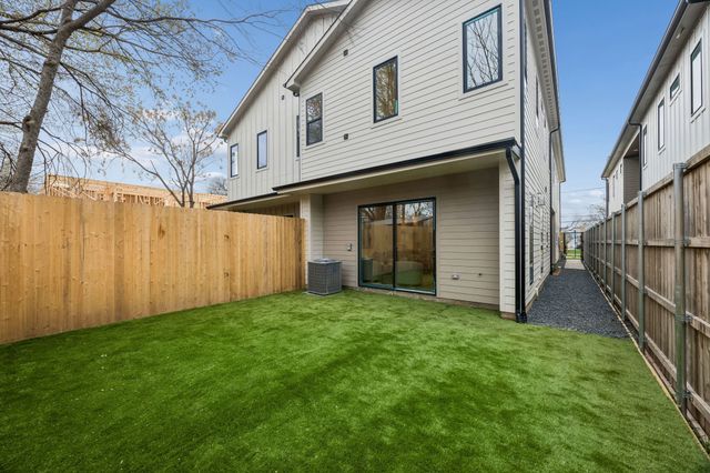 5605 Santa Fe Avenue, Dallas, TX 75214