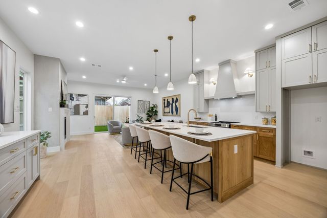 5605 Santa Fe Avenue, Dallas, TX 75214