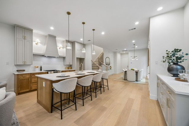 5605 Santa Fe Avenue, Dallas, TX 75214