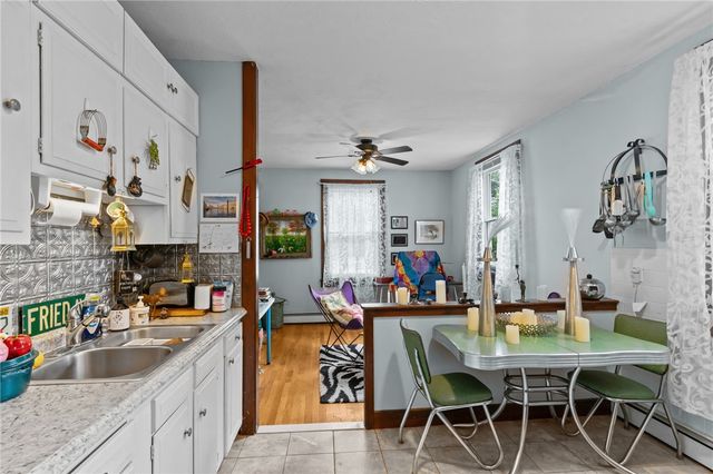 21 Federal Street, Warren, RI 02885